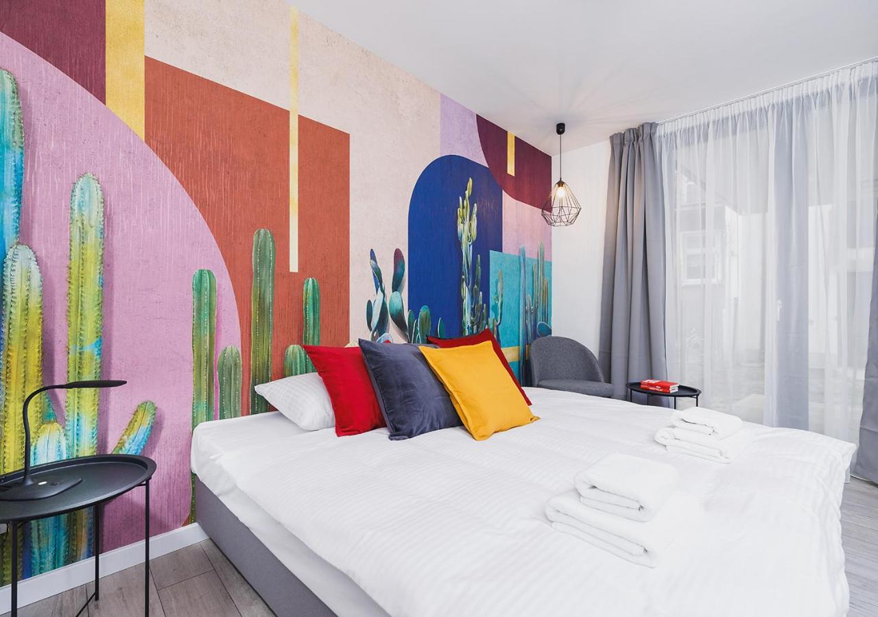 Wow! Aparthotel By Krakowmyplace Extérieur photo