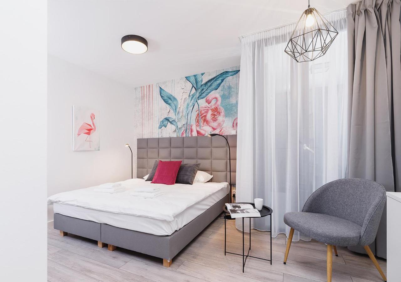 Wow! Aparthotel By Krakowmyplace Extérieur photo