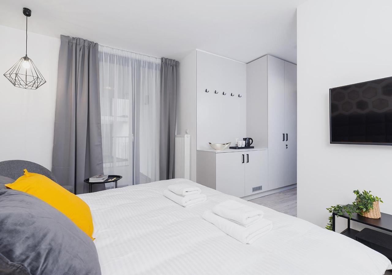 Wow! Aparthotel By Krakowmyplace Extérieur photo