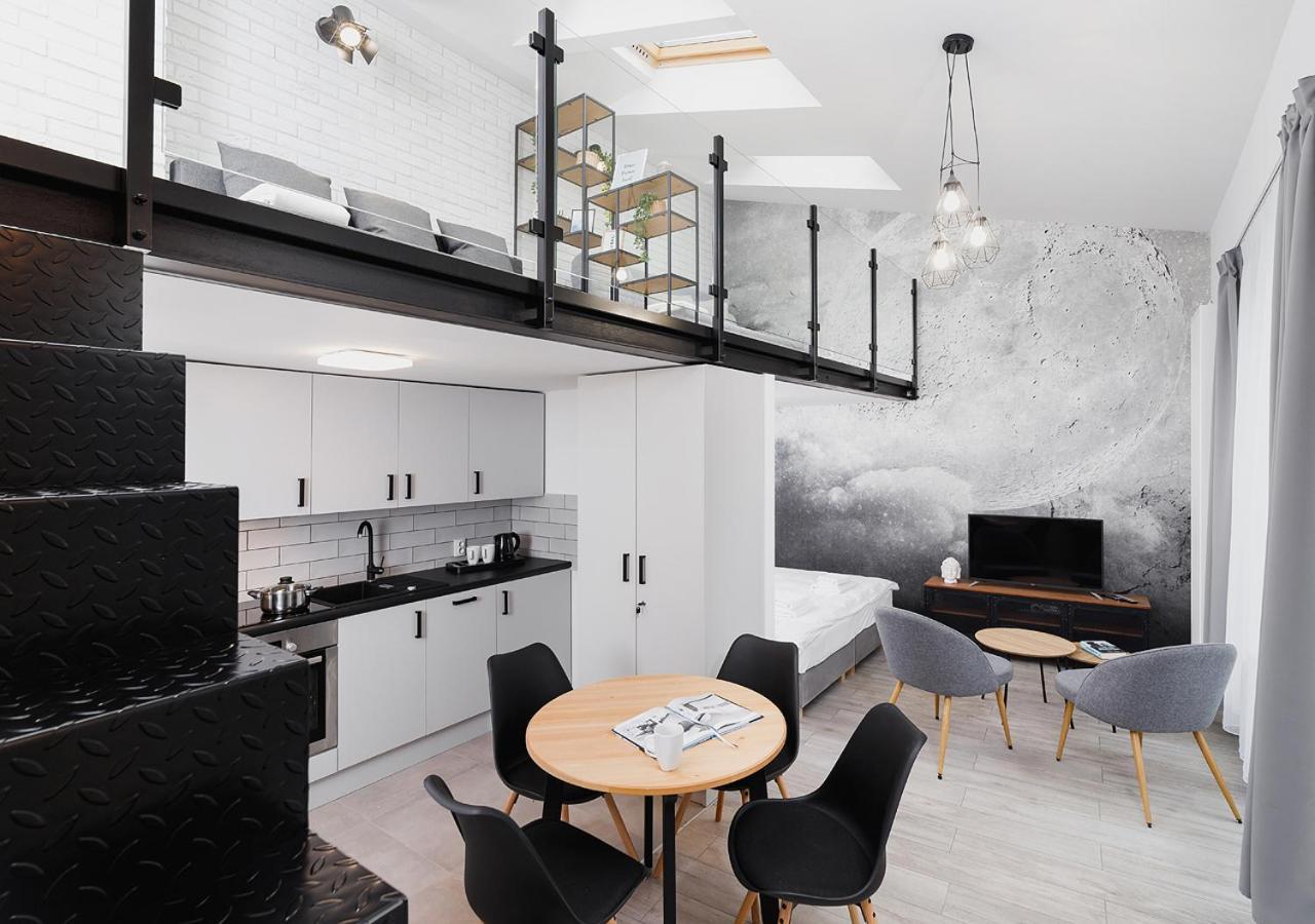 Wow! Aparthotel By Krakowmyplace Extérieur photo
