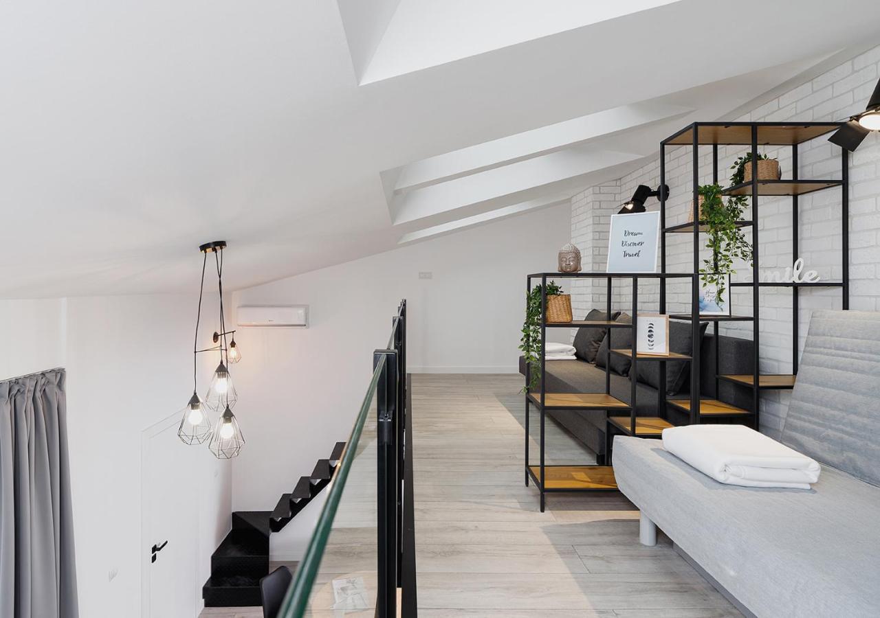 Wow! Aparthotel By Krakowmyplace Extérieur photo