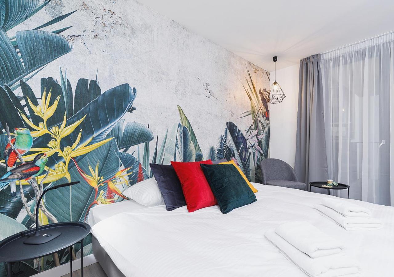 Wow! Aparthotel By Krakowmyplace Extérieur photo