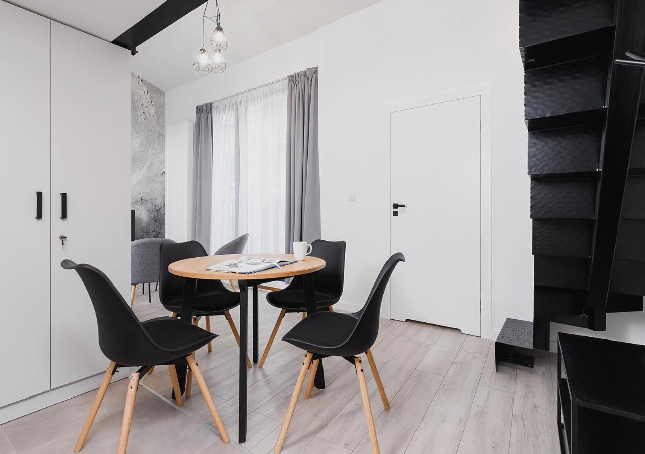 Wow! Aparthotel By Krakowmyplace Extérieur photo